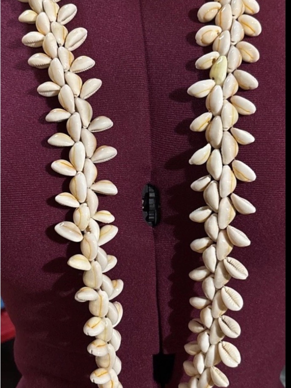 Vintage HAWAIIAN Style natural Cowrie Shell Lei 23” Necklace Boho